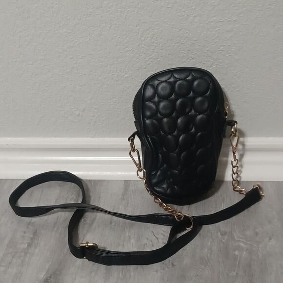BEBE Black Serafina Quilted Crossbody w/ Gold Hardware - Picture 2 of 4